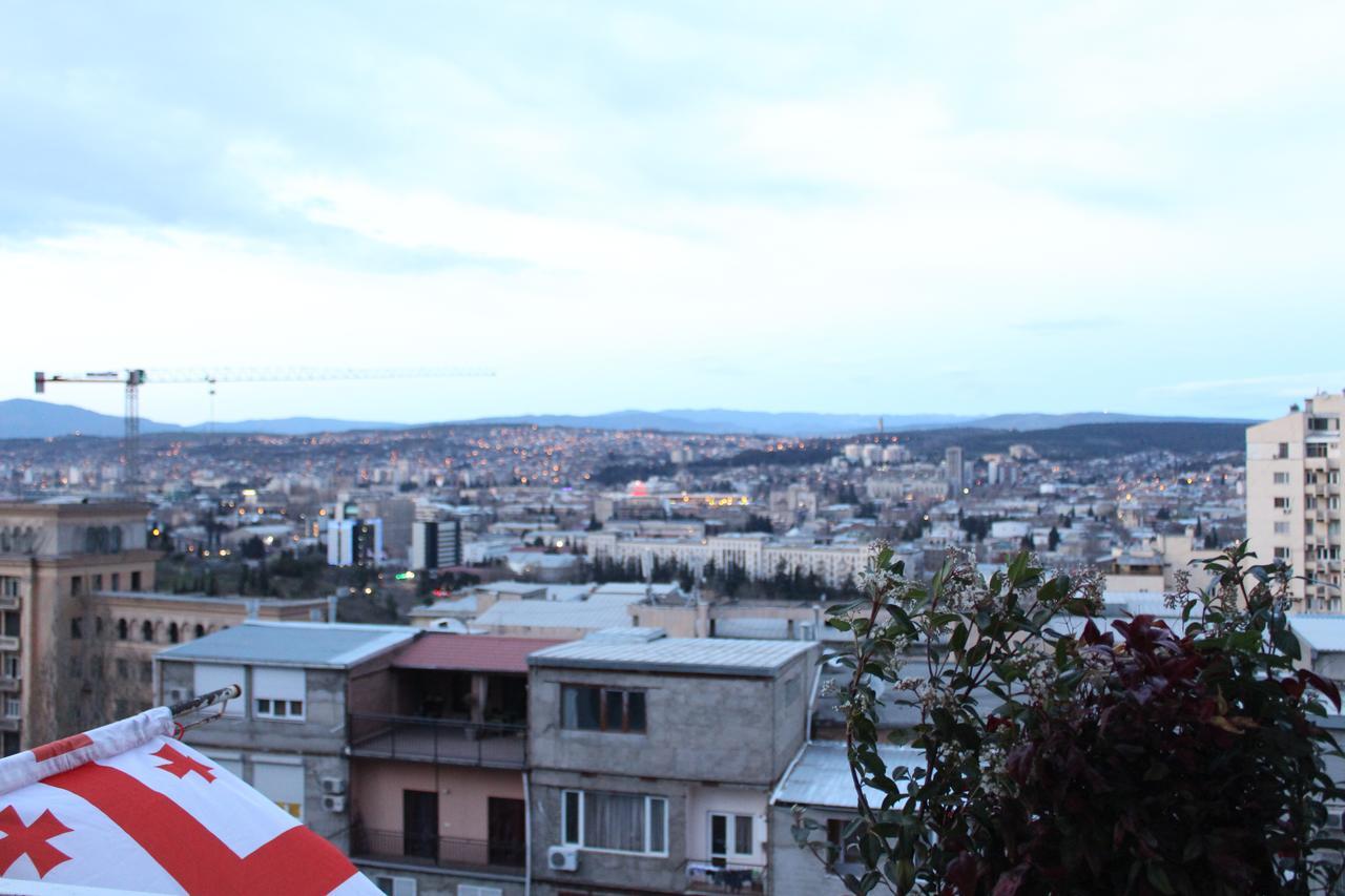 Herrmas Hostel Tbilisi Exterior foto